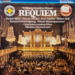 MOZART7HARNONCOURT - REQUIEM CD