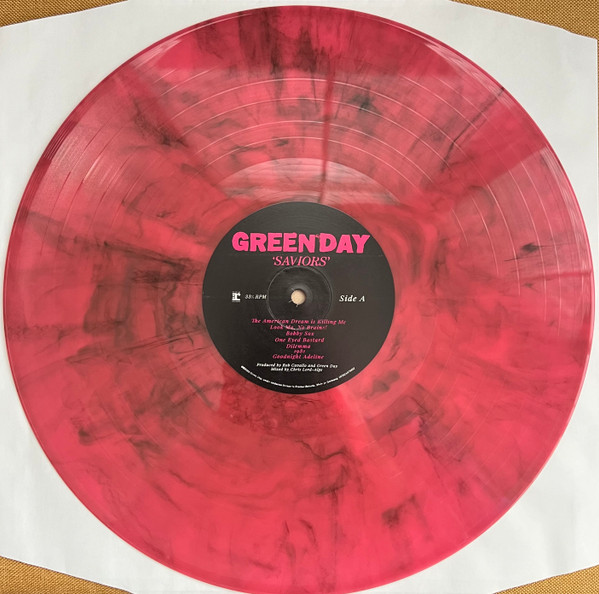 GREEN DAY - SAVIORS pink/black marbled vinyl LP - Slika 2