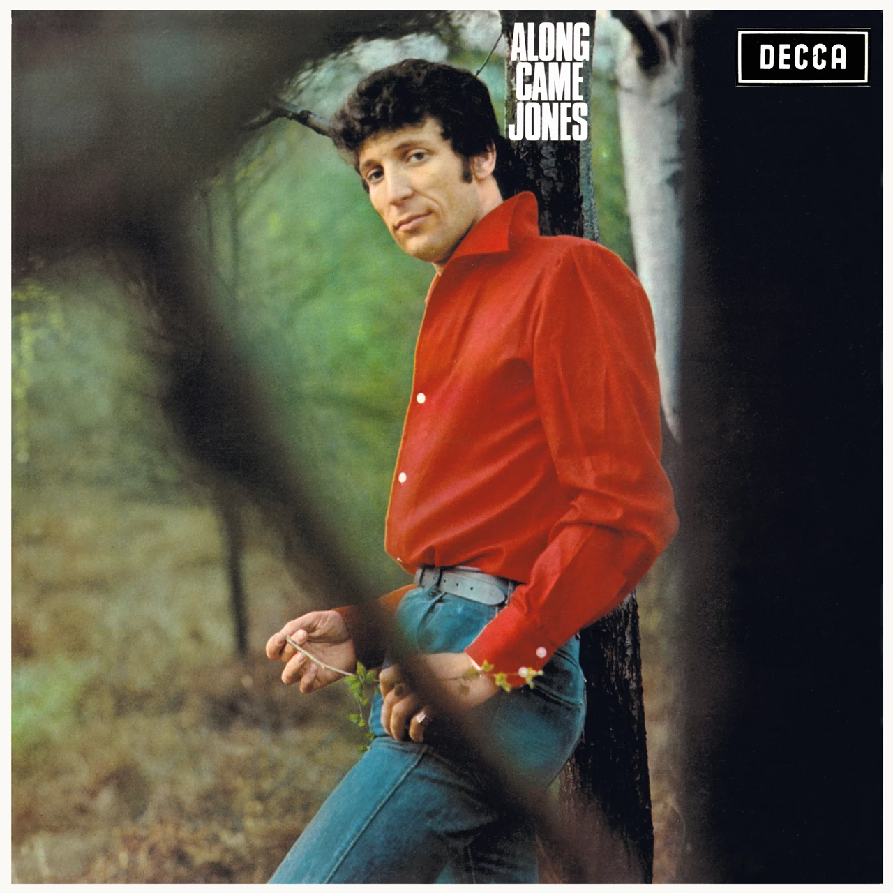 JONES TOM - ALONG CAME JONES ltd transparent red vinyl LP - Slika 2