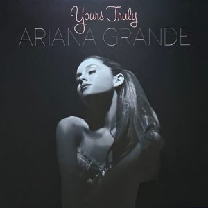GRANDE ARIANA - YOURS TRULY 10 anniversary ltd picture vinyl LP
